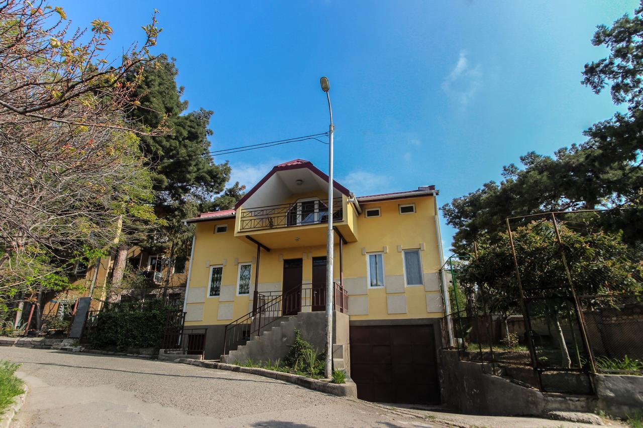 Apartment Gardens 44 ティビリシ エクステリア 写真